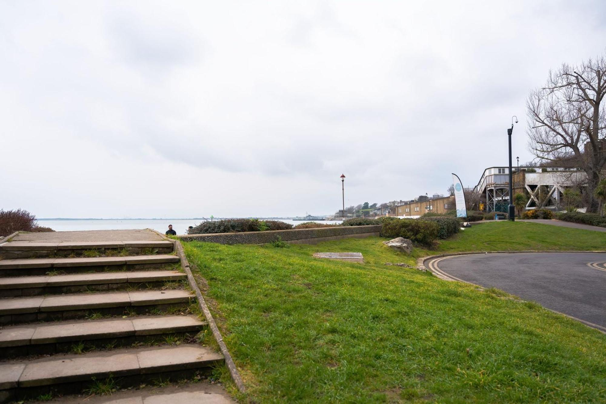 Luxury Apartments Southend-On-Sea Exterior photo